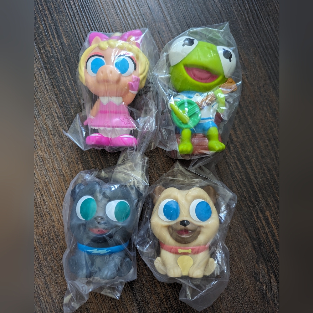 Disney Junior Muppet Babies and Puppy Dog Pals Bath Toys